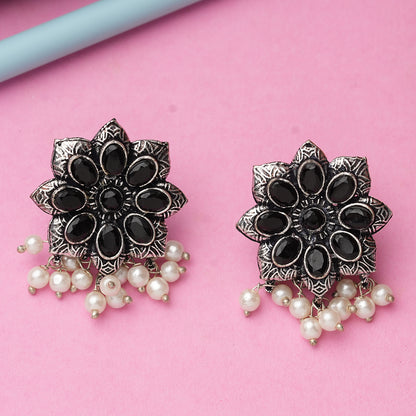 Jugni vibrant stud earrings (Black)