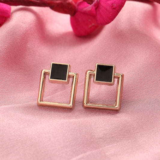 Golden Edge- Stone studded dangler earrings