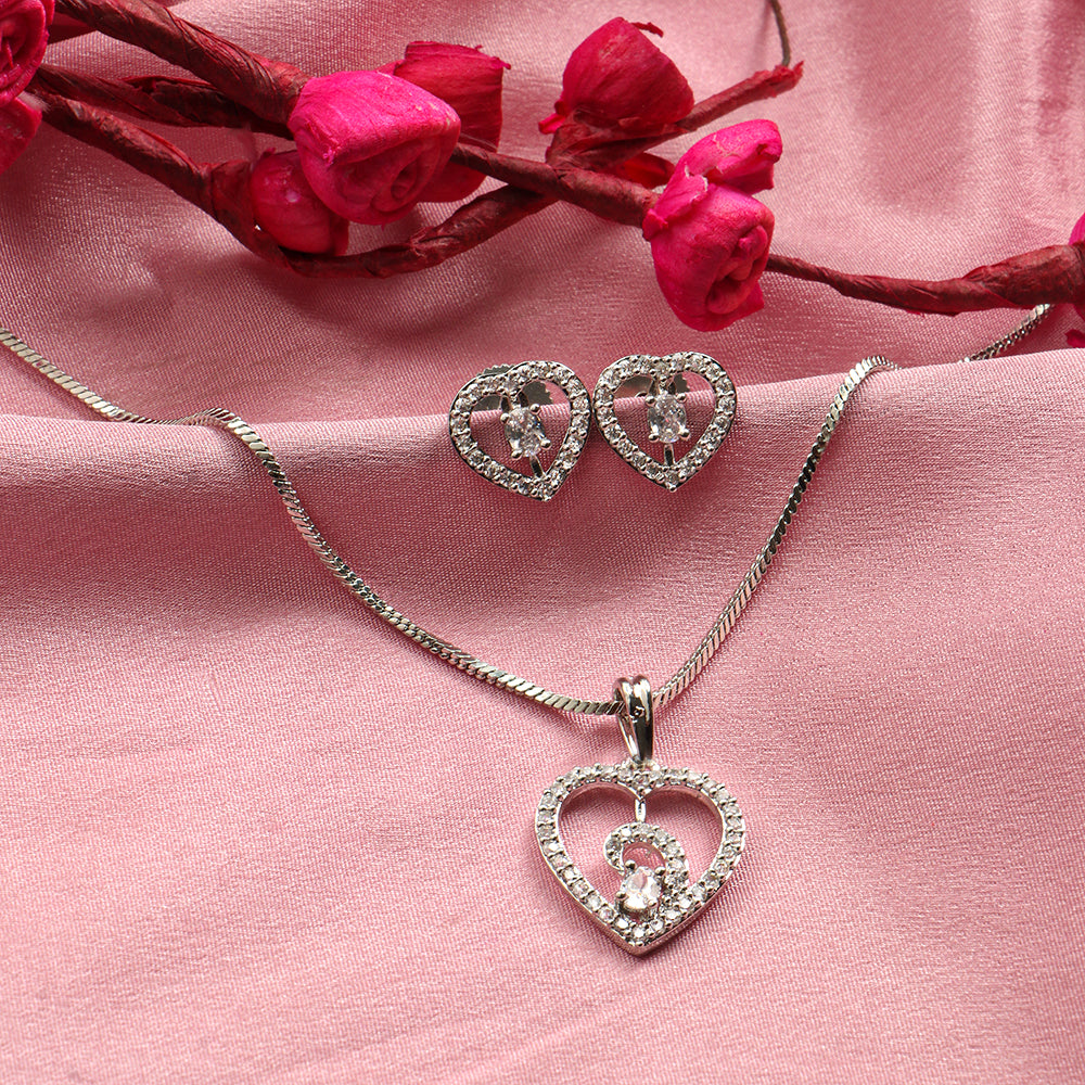 Gentle Heart- Stone studded neckpiece set