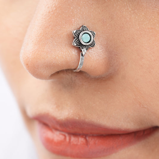 Stone Studded Beautiful Nosepin