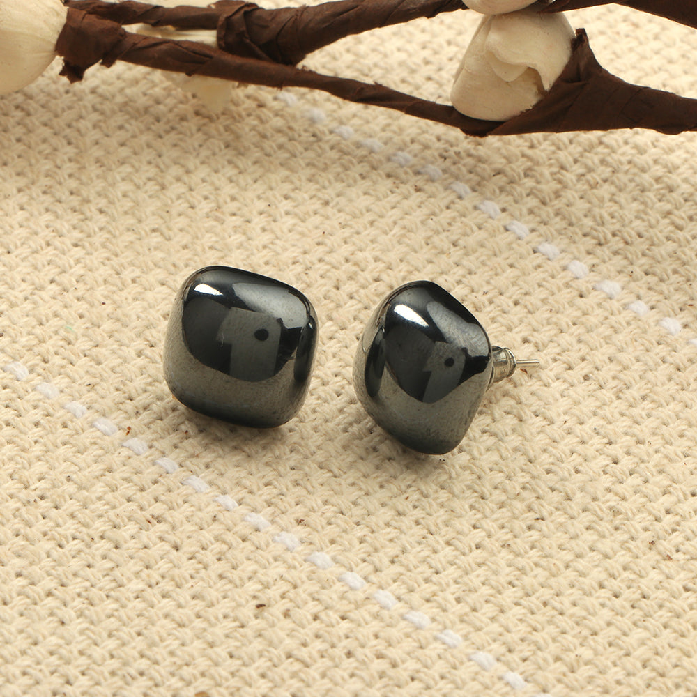 Clean Glow- Stone Stud Earrings