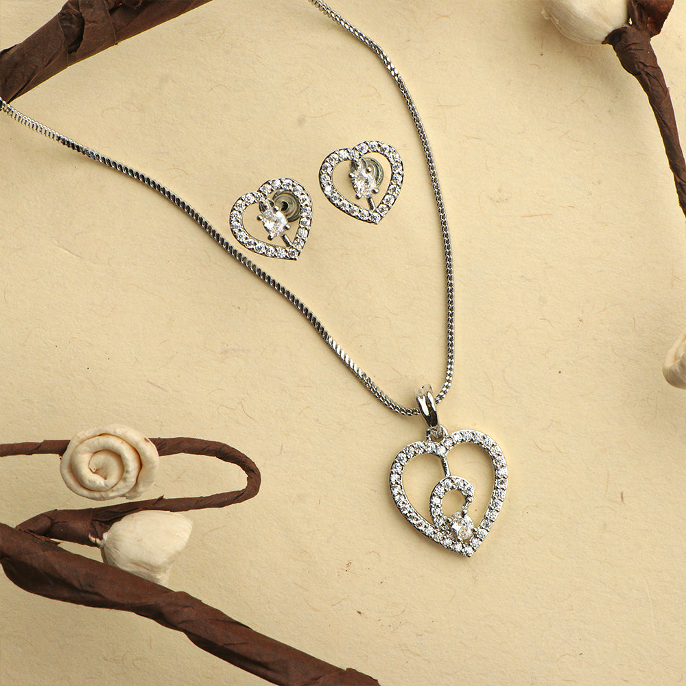 Gentle Heart- Stone studded neckpiece set