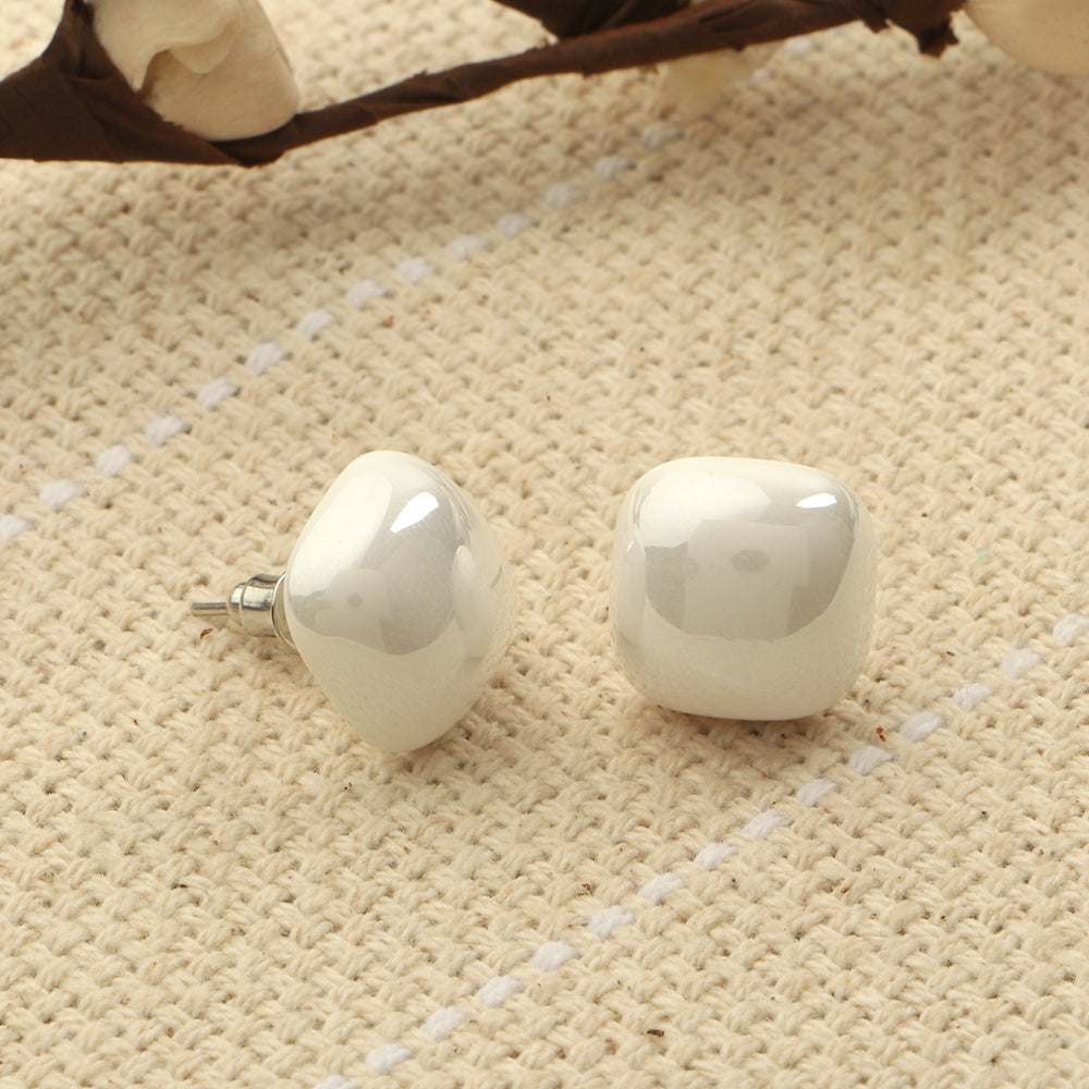 Clean Glow- Stone Stud Earrings
