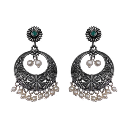 Graceful fall pearl dangler earrings (Green)