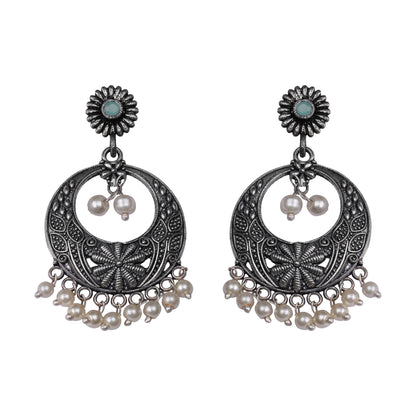Graceful fall pearl dangler earrings (Mint)