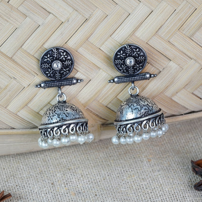 Charmbell  earrings (White)