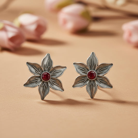 Minima-lily stud earrings (Dark Maroon)