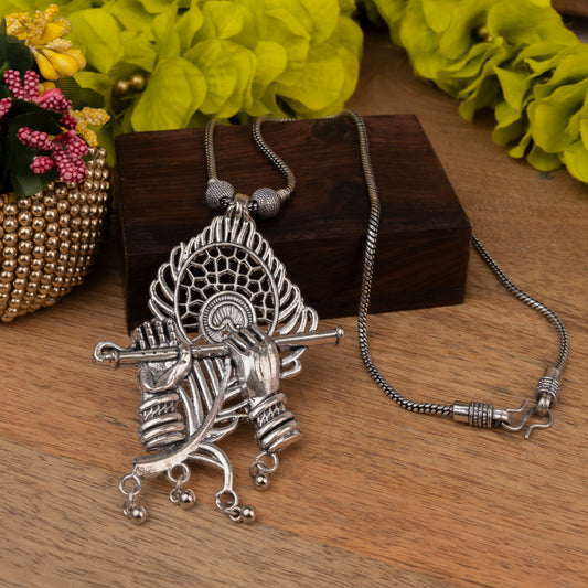 Bansuri Pendent Chain Set