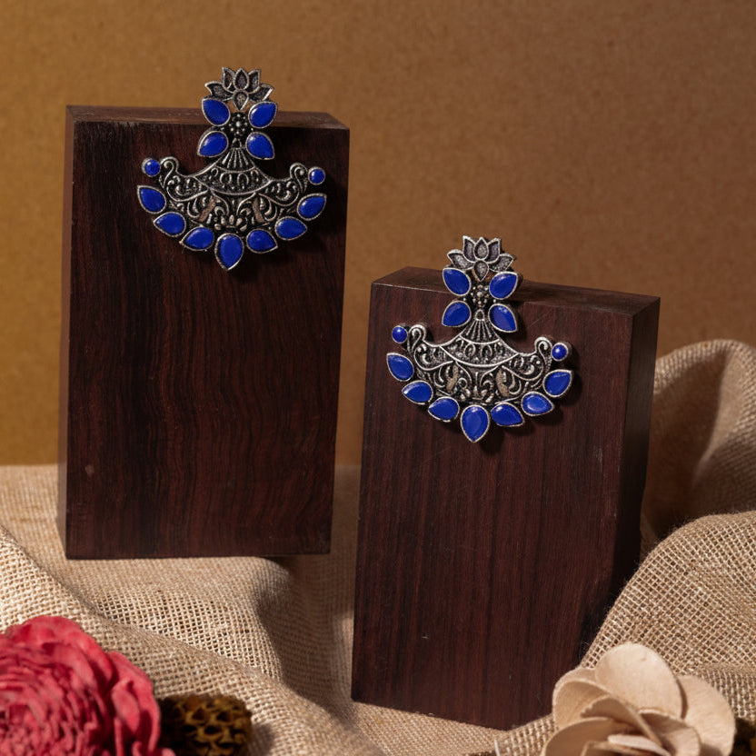 Shimmer and shine dangler earrings (Blue)