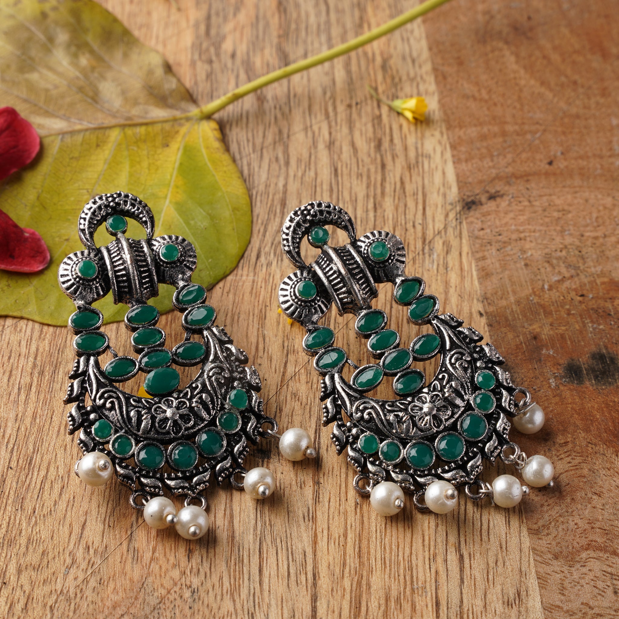 Silver earrings green stone deals