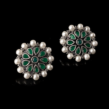 Stylish Brass Piped Neckpiece With Earrings Embellished With Green Stone And Pearls