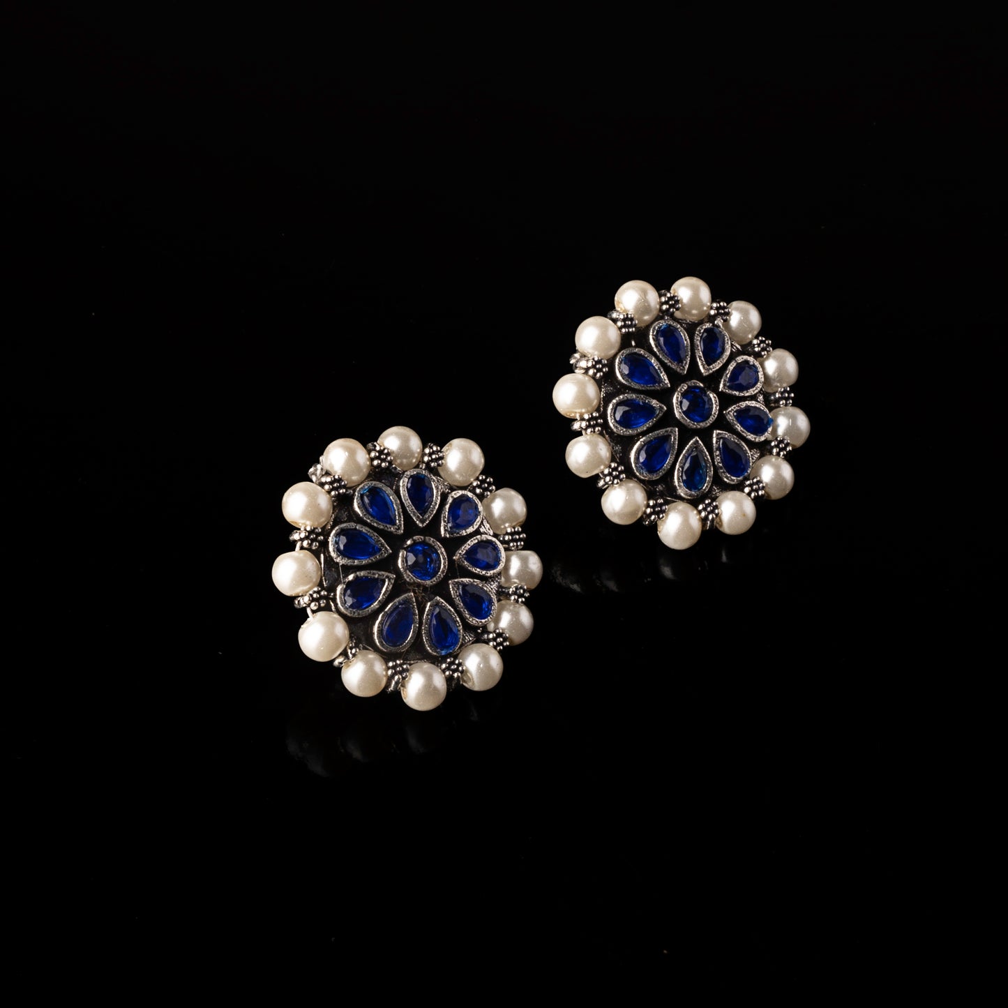 Stylish Brass Piped Neckpiece With Earrings Embellished With Blue Stone And Pearls