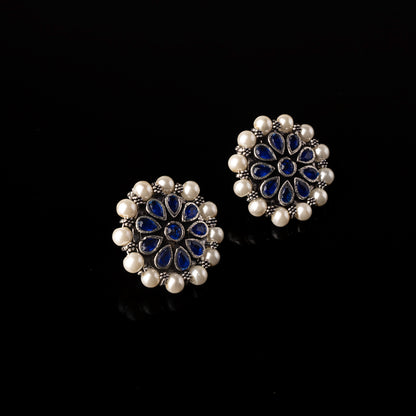 Stylish Brass Piped Neckpiece With Earrings Embellished With Blue Stone And Pearls