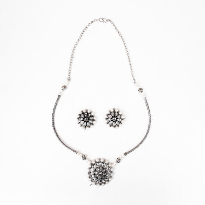 Stylish Brass Piped Neckpiece With Earrings Embellished With White Stone And Pearls