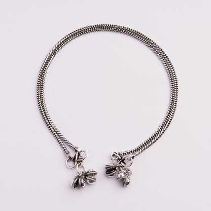 Ethnic elegance oxidised anklet (Silver)