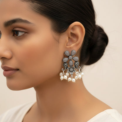 Floral Drop stud earrings (Grey)
