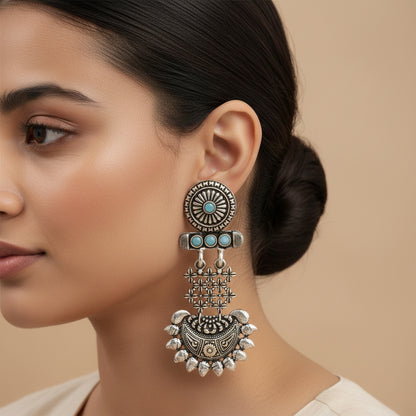 Enchanted Swing dangler earring (Mint)