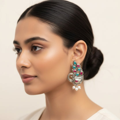 Morpankh pretty stud earrings (Multicolored)