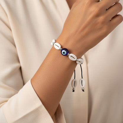 Shell Thread Bracelet