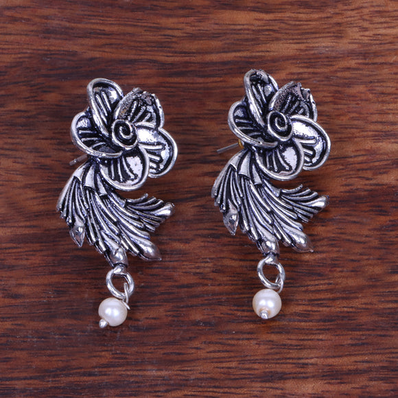 Flowerleaf Shaped Silver Polished Oxidised Studs With Hanging Pearls