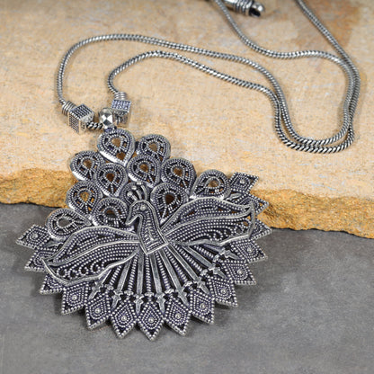 Peacock Pendent Chain Set