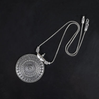 Chakra rangoli oxidised chain neckpiece (Silver)