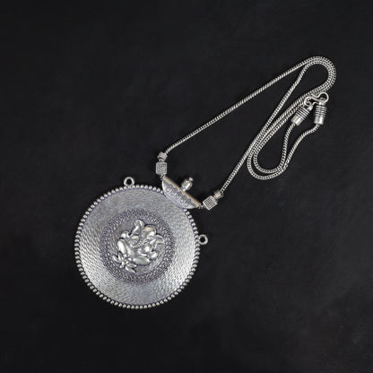 Ganesha Round Pendent Chain Set