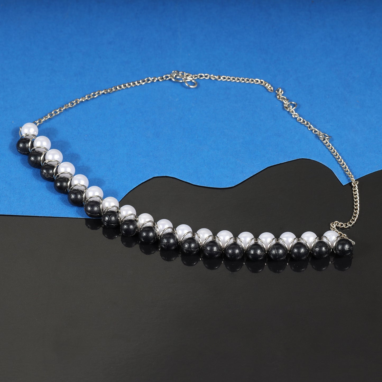 Black & White Beaded Stylish Choker Neckpiece